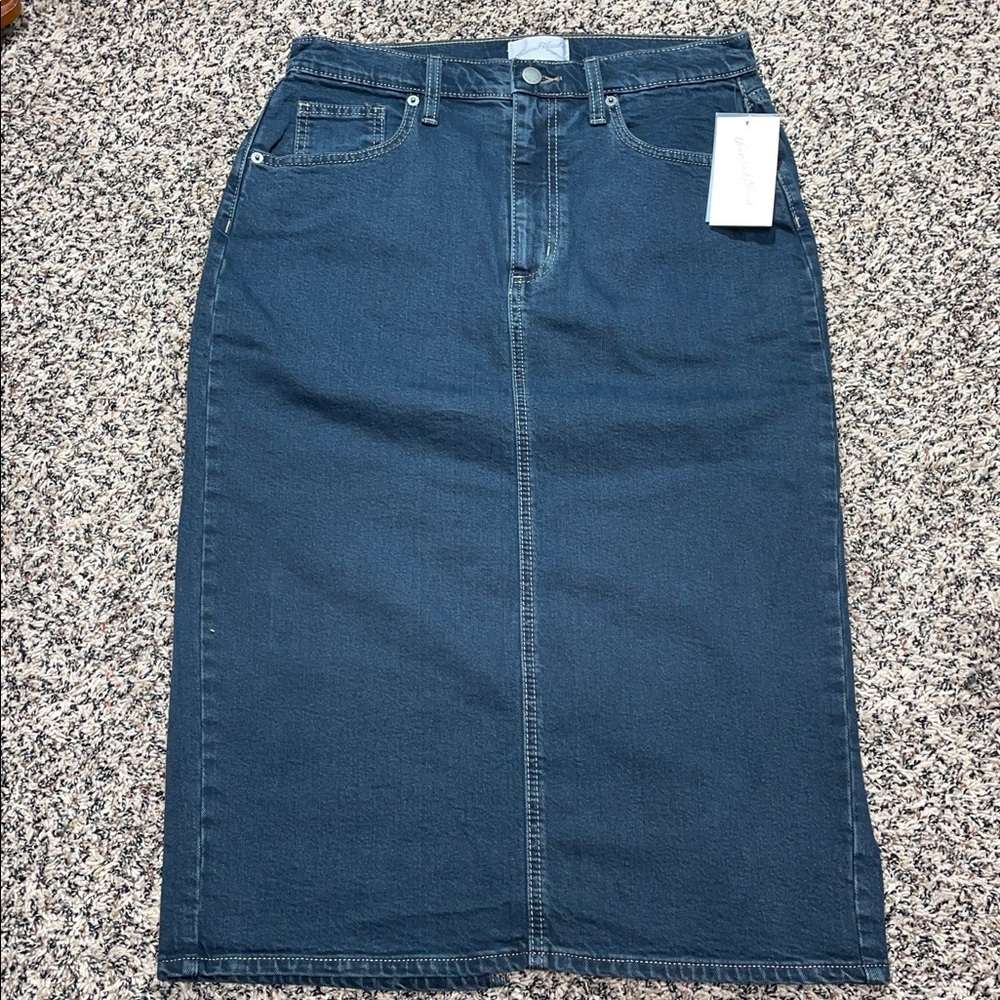 π Universal Thread Women's High Rise Denim Back Slit Midi Skirt Dark Wash | NWT - Picture 4 of 11